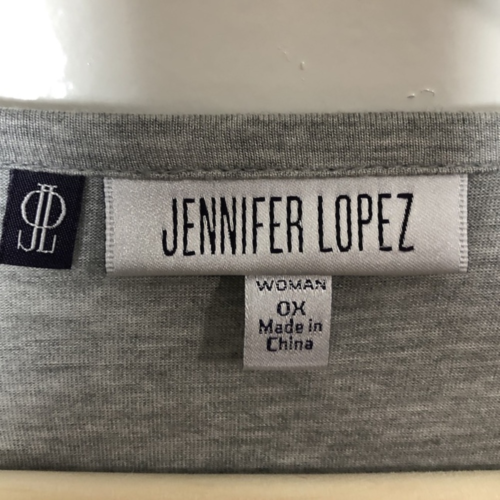 Jennifer Lopez plus size gray silver sequin blouse - Picture 2 of 3